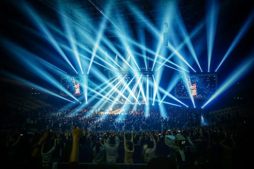 light beams at a concert